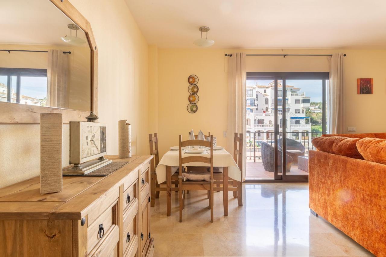2261-Superb Apt On The Beach, On Duquesa Harbour 마닐바 외부 사진
