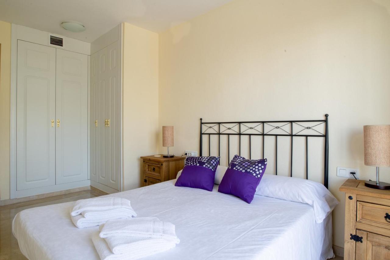 2261-Superb Apt On The Beach, On Duquesa Harbour 마닐바 외부 사진